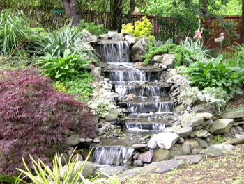 Air Terjun dan Fountain Untuk Taman Yang Mungil  rumahku